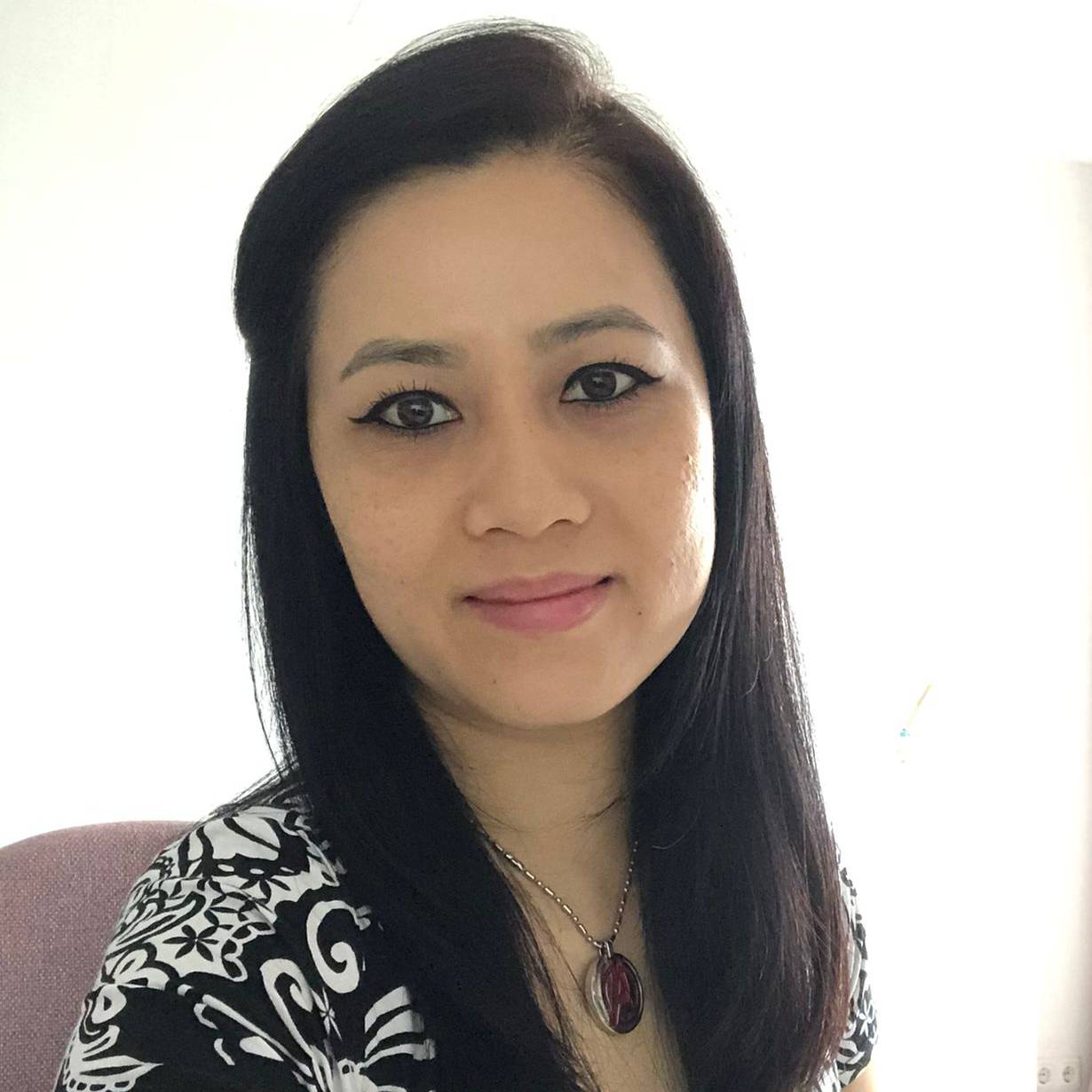 Ratih Wibowo